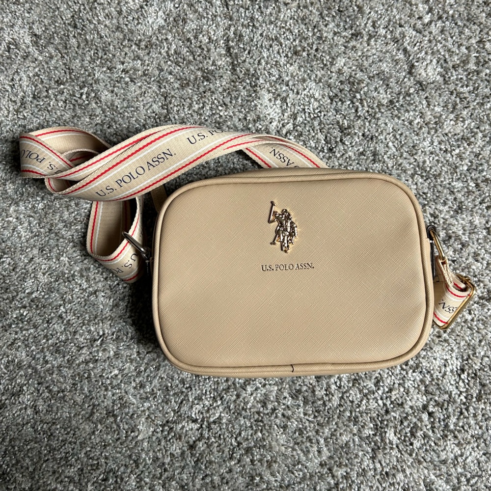 U.S. Polo ASSN Crossbody bag